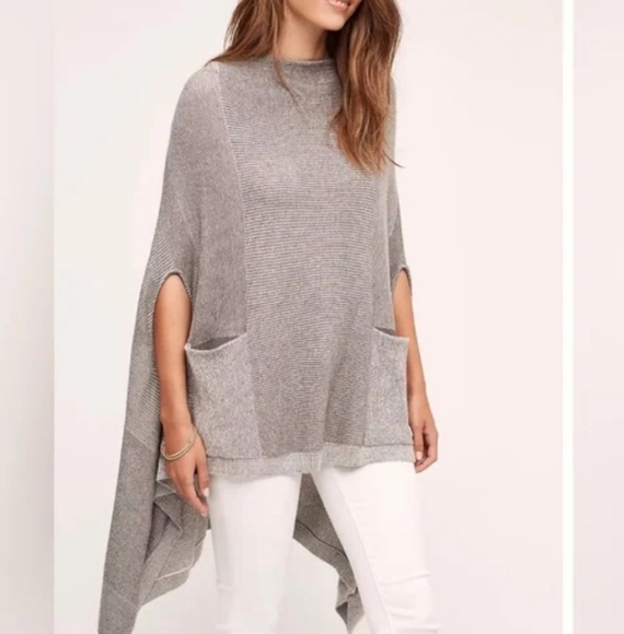 Anthropologie Sweaters - Anthropologie Moth Madison Park Ribbed Poncho M/L